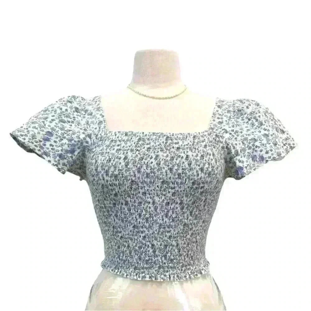 JAPNA - Women’s floral bell sleeve blouse